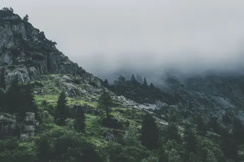 Foggy Valley 4K Wallpaper · mountains · 3840×2560