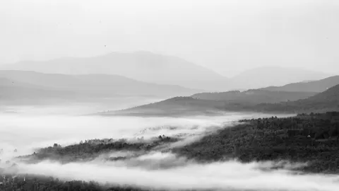 Foggy Valley 4K Wallpaper · mountains · 3840×2160