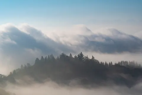 Foggy Valley 4K Wallpaper · mountains · 3840×2561