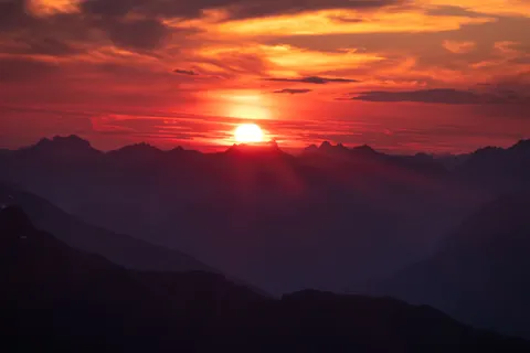 Mountain Panorama 4K Wallpaper · mountains · 3840×2560