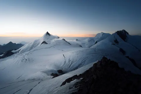 Mountain Panorama 4K Wallpaper · mountains · 3840×2560