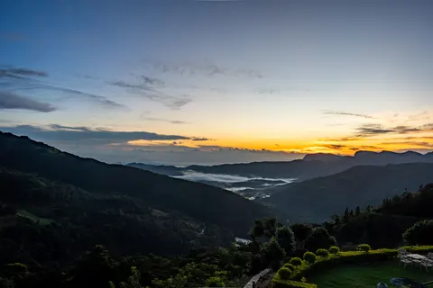 Mountain Panorama 4K Wallpaper · mountains · 3840×2560