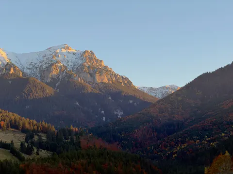 Mountain Panorama 4K Wallpaper · mountains · 3840×2880