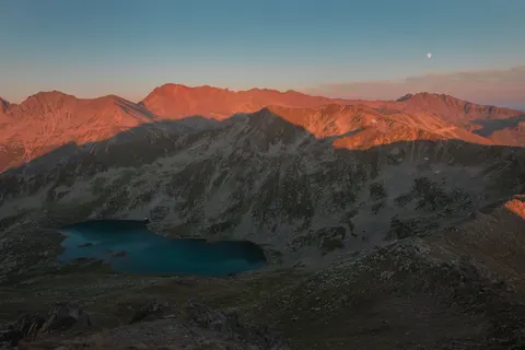 Mountain Panorama 4K Wallpaper · mountains · 3840×2560
