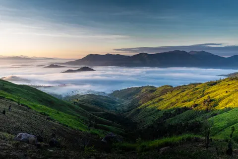 Mountain Panorama 4K Wallpaper · mountains · 3840×2560