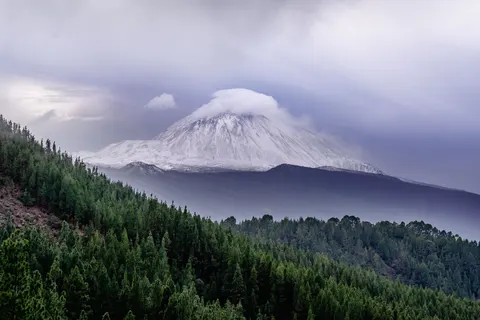 Snowy Volcano 4K Wallpaper · mountains · 3840×2563
