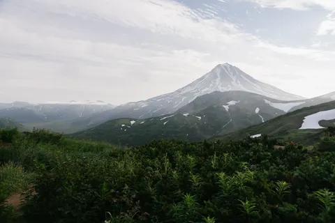 Snowy Volcano 4K Wallpaper · mountains · 3840×2561