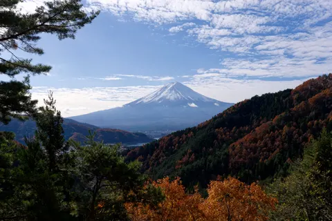 Wallpaper Pegunungan 4K · mountains · 3840×2556