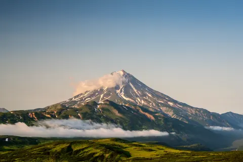 Snowy Volcano 4K Wallpaper · mountains · 3840×2560