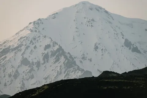 Snowy Volcano 4K Wallpaper · mountains · 3840×2560