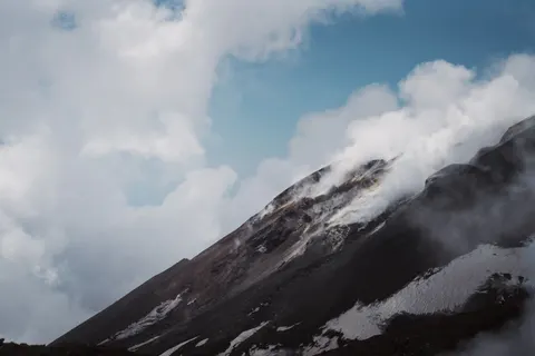 Snowy Volcano 4K Wallpaper · mountains · 3840×2561