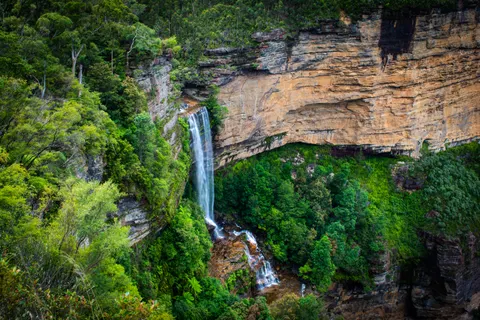 Valley Waterfall 4K Wallpaper · mountains · 3840×2560