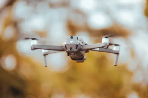 Fond d'écran Drone 4K · technology · 3840×2560
