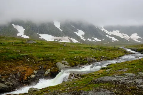 Valley Waterfall 4K Wallpaper · mountains · 3840×2560