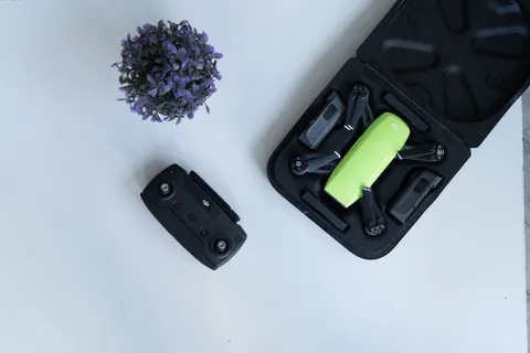 Wallpaper Drone 4K · technology · 3840×2560