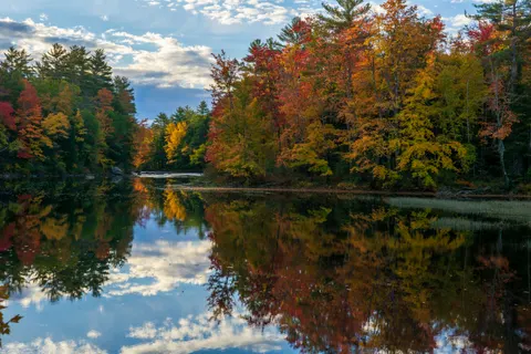 Hình nền Hồ Nước Mùa Thu 4K · autumn · 3840×2560