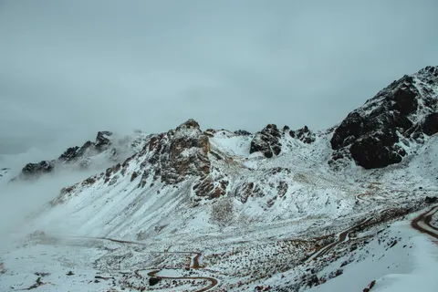 Tapeta Góry 4K · mountains · 3840×2560