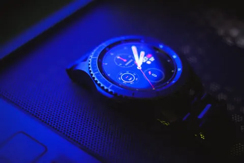 Glowing Circuit 4K Wallpaper · technology · 3840×2560