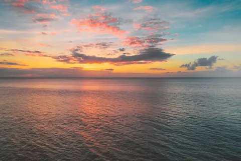 Ocean Sunset 4K Wallpaper · ocean · 3840×2558