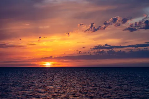 والپیپر غروب اقیانوس با کیفیت 4K · ocean · 3840×2560