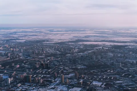 항공뷰 도시 4K 배경화면 · aerial · 3840×2560