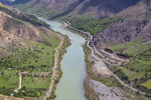 Aerial River 4K Wallpaper · aerial · 3840×2560