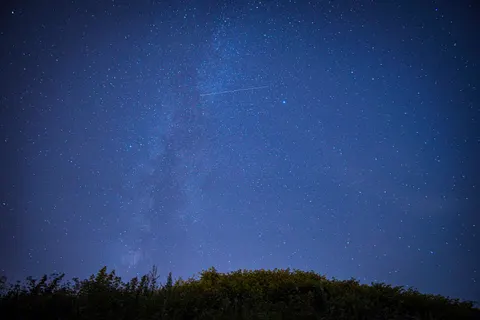 Milky Way Night Sky 4K Wallpaper · space · 3840×2560