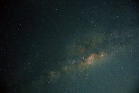 Milky Way Night Sky 4K Wallpaper · space · 3840×2560