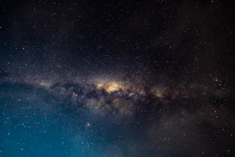 Milky Way Night Sky 4K Wallpaper · space · 3840×2560