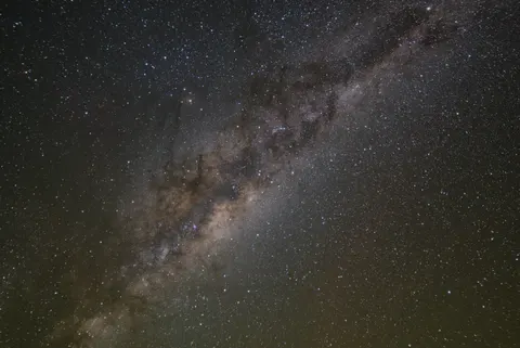 銀河夜空 4K桌布 · space · 3840×2566