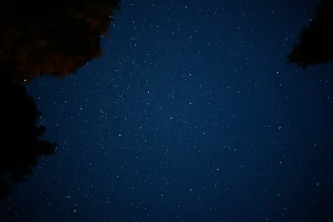 Starry Sky 4K Wallpaper · space · 3840×2563