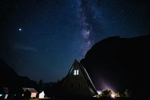 Milky Way Galaxy 4K Wallpaper · space · 3840×2560