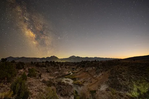 Milky Way Galaxy 4K Wallpaper · space · 3840×2560