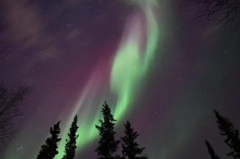 Papel de parede Luzes do Norte 4K · space · 3840×2555