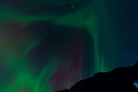 خلفية الأضواء الشمالية بدقة 4K · space · 3840×2560