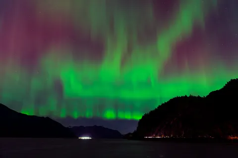Northern Lights 4K Wallpaper · space · 3840×2560