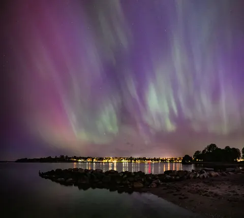 Northern Lights 4K Wallpaper · space · 3840×3443