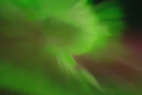 Northern Lights 4K Wallpaper · space · 3840×2560