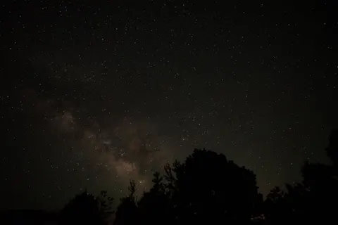 Galaxy Night Sky 4K Wallpaper · space · 3840×2563