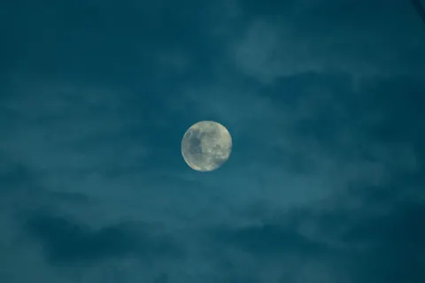 Full Moon 4K Wallpaper · space · 3840×2560