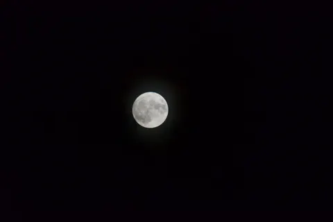 Full Moon 4K Wallpaper · space · 3840×2560