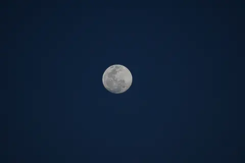 Full Moon 4K Wallpaper · space · 3840×2560