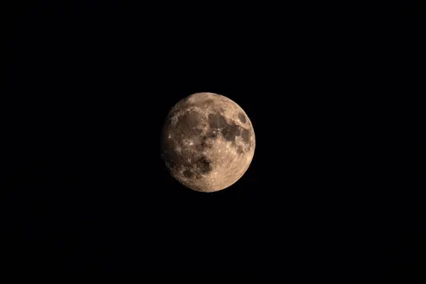 Full Moon 4K Wallpaper · space · 3840×2560