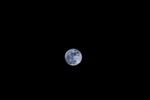 Full Moon 4K Wallpaper · space · 3840×2560