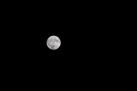 Full Moon 4K Wallpaper · space · 3840×2560