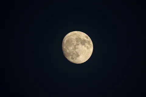 Fond d'écran Pleine Lune 4K · space · 3840×2560