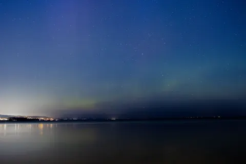 Milky Way over Sea 4K Wallpaper · space · 3840×2560