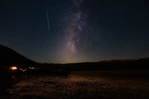 Milky Way over Sea 4K Wallpaper · space · 3840×2560