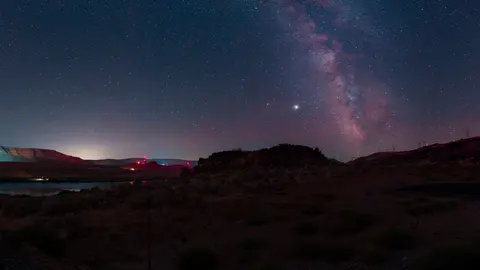 Milky Way over Sea 4K Wallpaper · space · 3840×2160