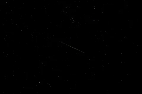 Meteor Shower 4K Wallpaper · space · 3840×2560